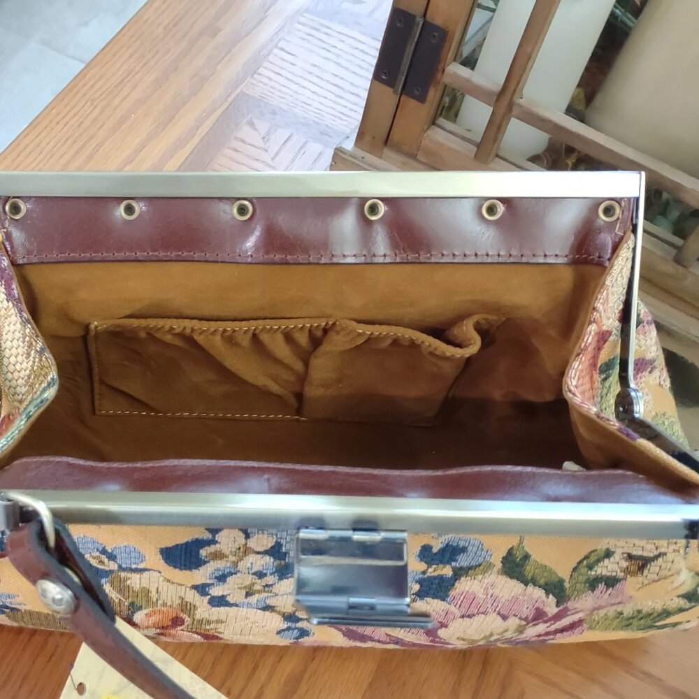NEW Patricia Nash  Ferrara Frame Floral Woven Tapestry Satchel - Picture 4 of 12